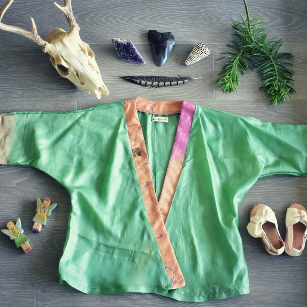 Lux Divine Little Moon Kimono